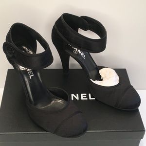 Chanel Quilted Black Satin Heels 38